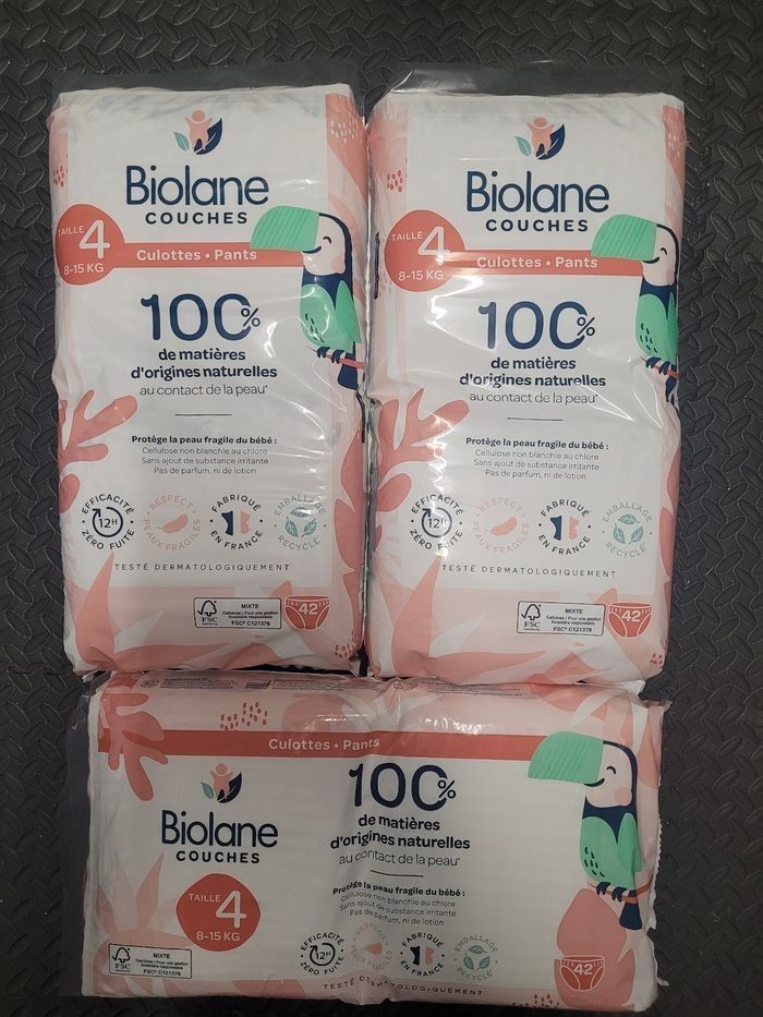 3 paquets de couches culottes biolane taille 4
