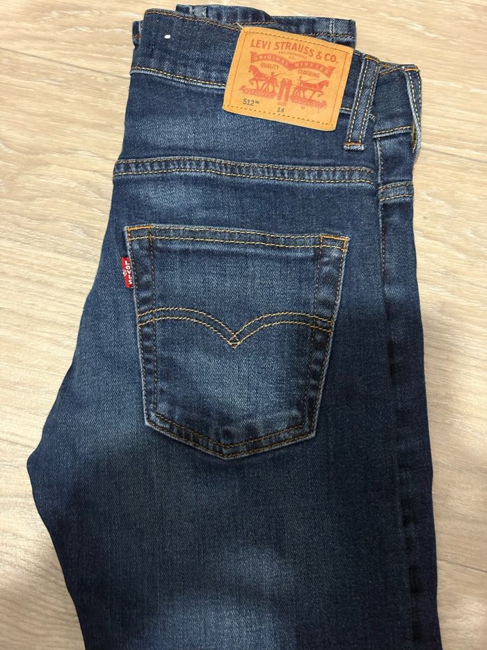 Jeans Slim Levis neuf pour enfants 14 ans