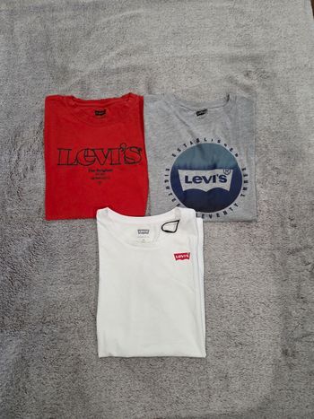 Lot t-shirts Levi's 