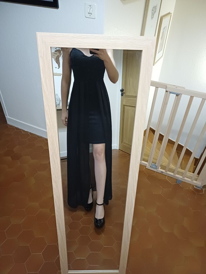 Robe noir