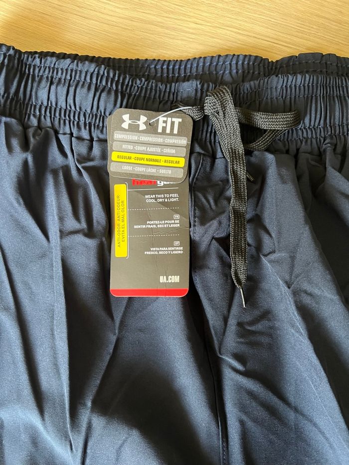 Short de sport Under Armour - Neuf avec étiquette - XL - photo numéro 4