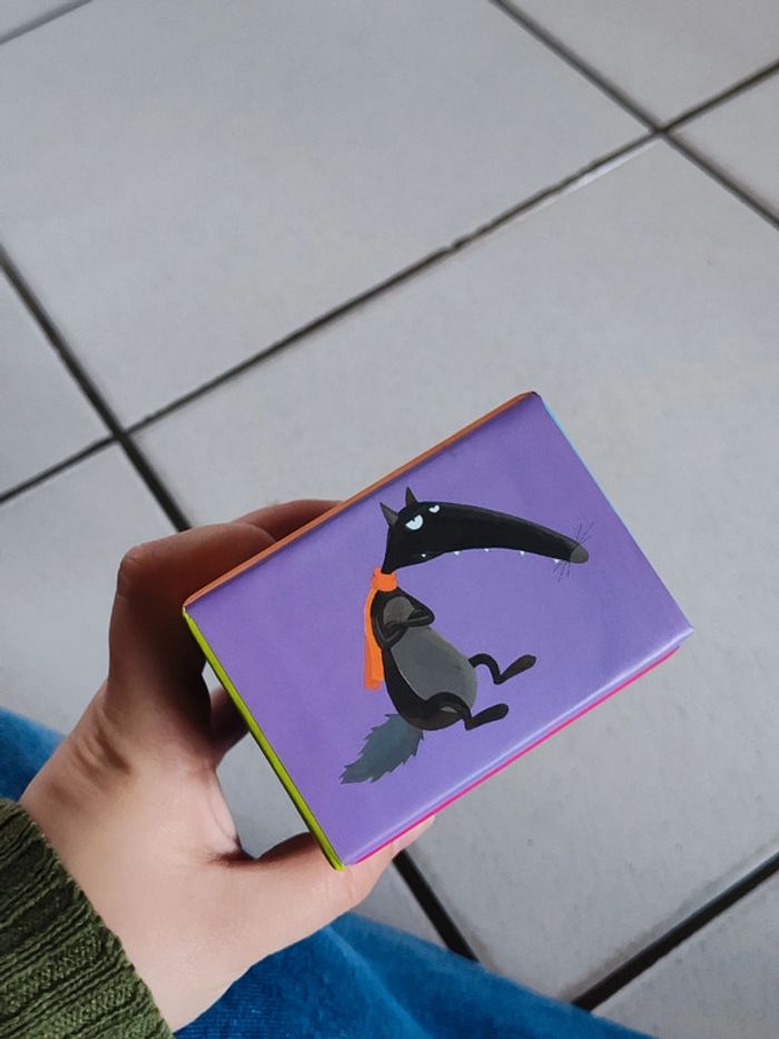 Figurine loup auzou - champion avec médaille - photo numéro 8