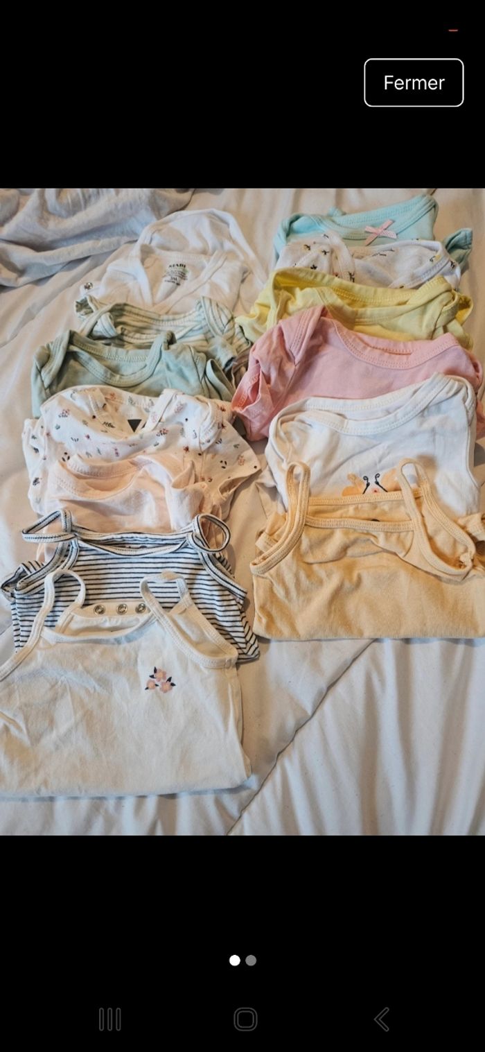 Lot bodies manches court fille 3 mois