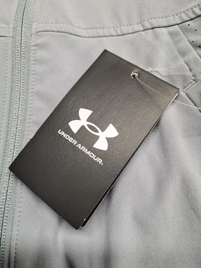 Veste à capuche under armour - photo numéro 4