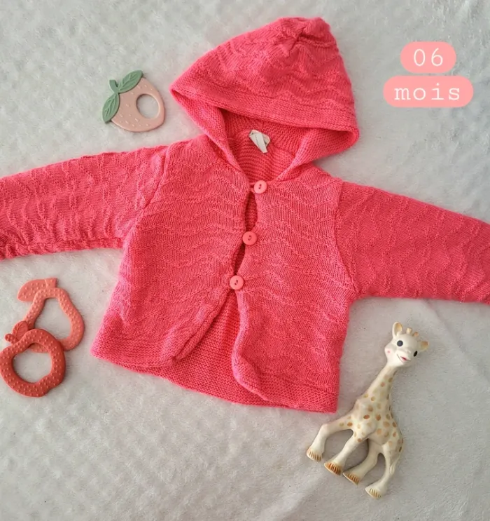 Gilet rose épais 06mois