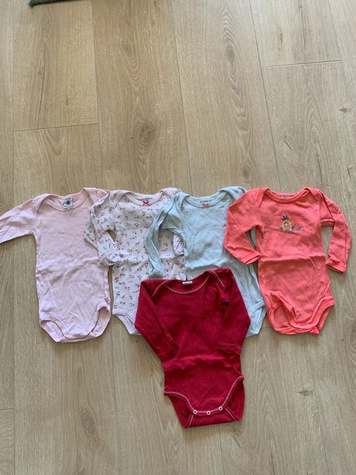 Lot 5 bodies ml bébé fille 12 mois - photo numéro 7