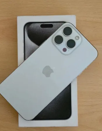 I P h o n e 15 pro Max