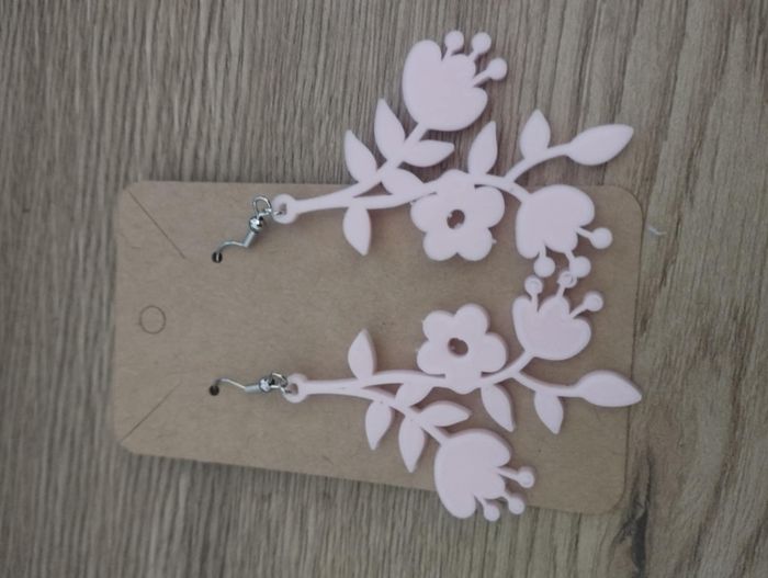 Boucle d'oreille fleur