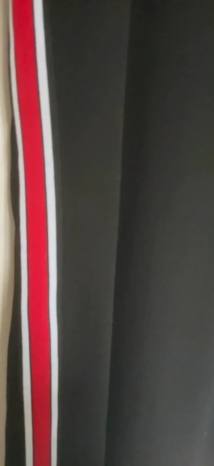 Petite robe noire - photo numéro 4