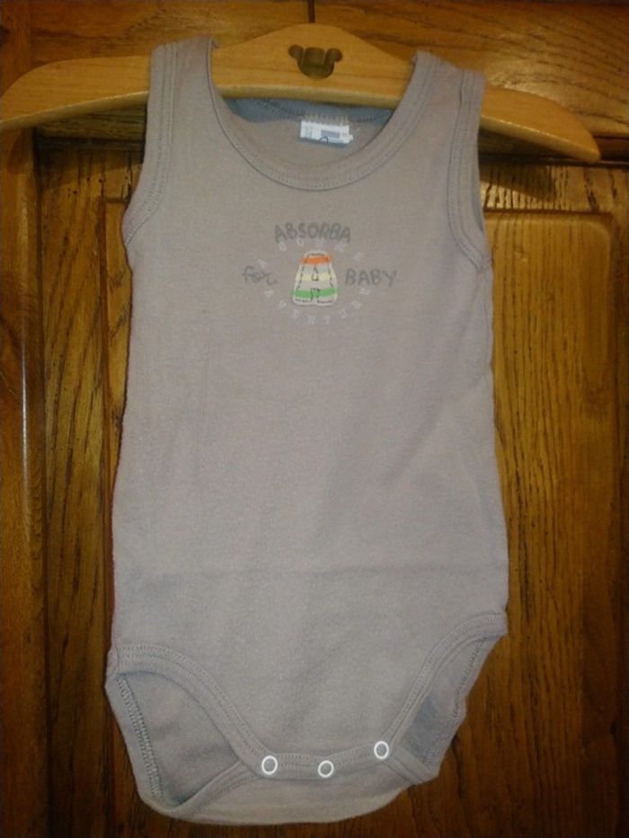 Body débardeur absorba taille 12 mois