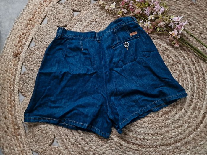 Short Massimo Dutti femme 38 - photo numéro 3
