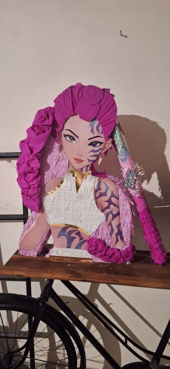 Grande pinata XL k-pop