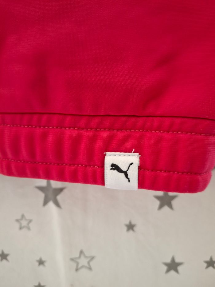Veste zippée rose et noir col montant 12 ans Puma
2 poches devant et 2 intérieur 
Très bon état ni trous ni tache - photo numéro 7