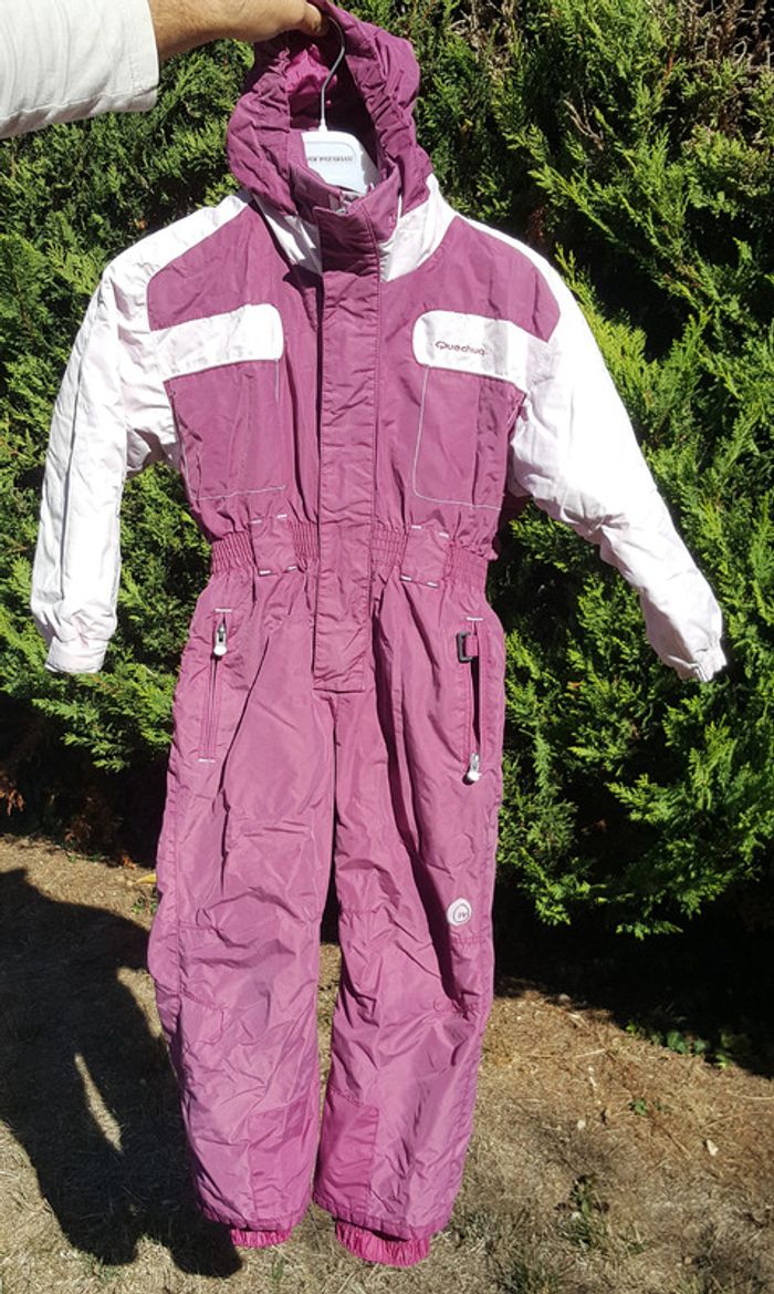 Combinaison de ski Décathlon mauve 6 ans comme neuve