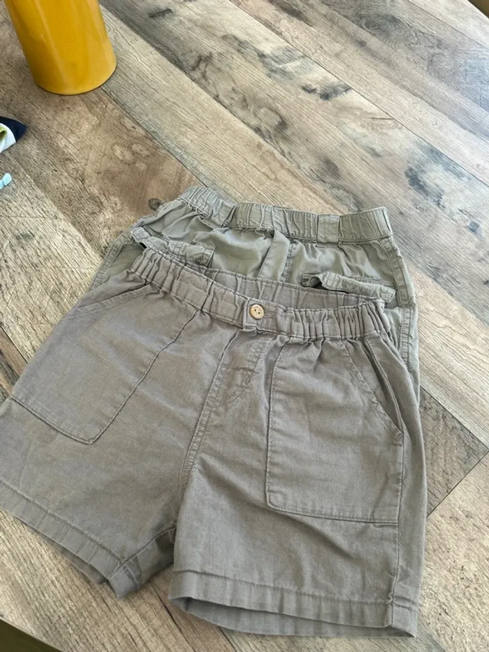 Lot de 2 shorts 92cm