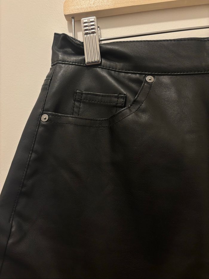 Jupe simili cuir noir taille 48/M - photo numéro 2