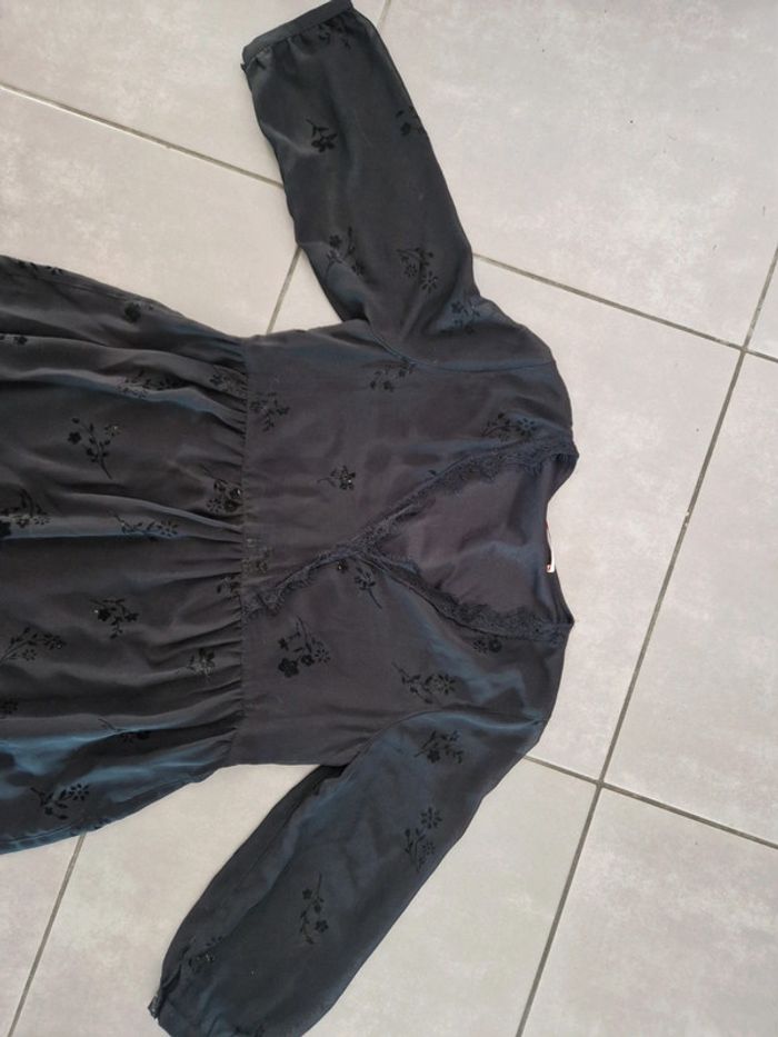 Robe mi-longue noire - photo numéro 2
