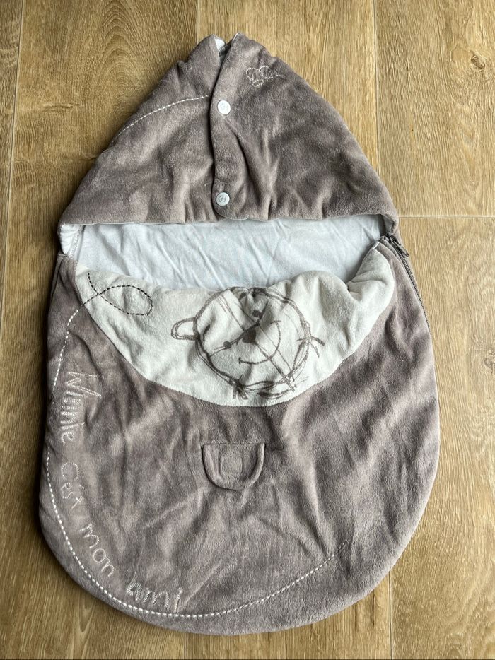 Winnie l’ourson Chancelière poussette naissance