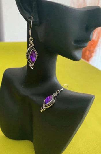 Boucles d’oreilles vintages ovales violettes et argentées