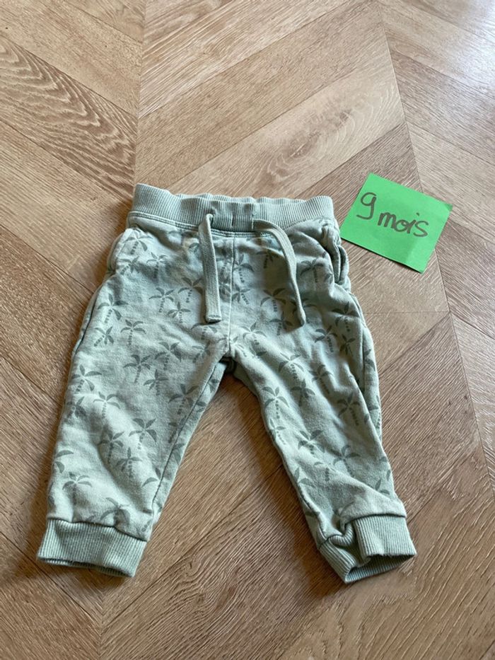 Lot 4 Pantalons bébé taille 9 mois - photo numéro 4