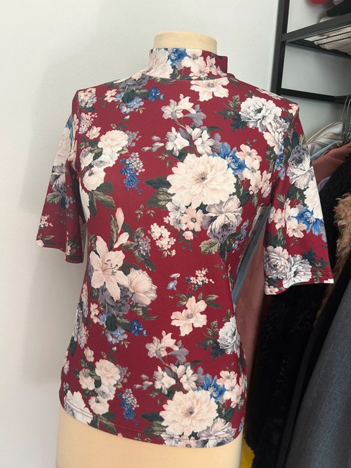 Top bordeaux à fleurs manches 3/4 - photo numéro 2