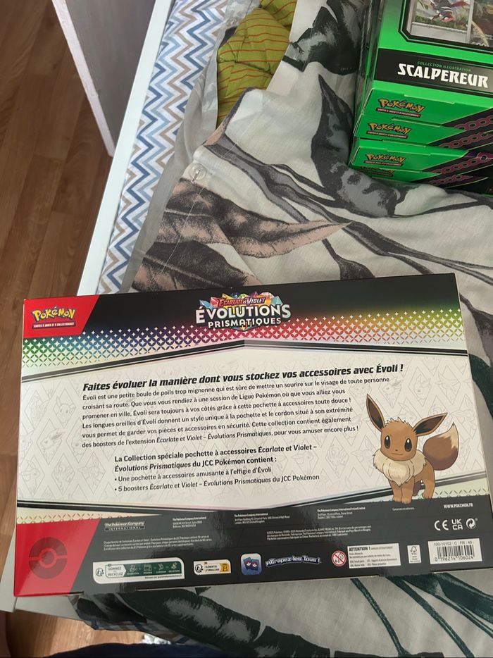 Coffret pochette et accessoires Pokémon 8.5 - photo numéro 4