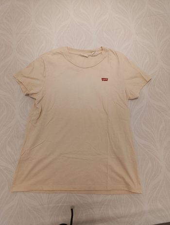 T-shirt Levis