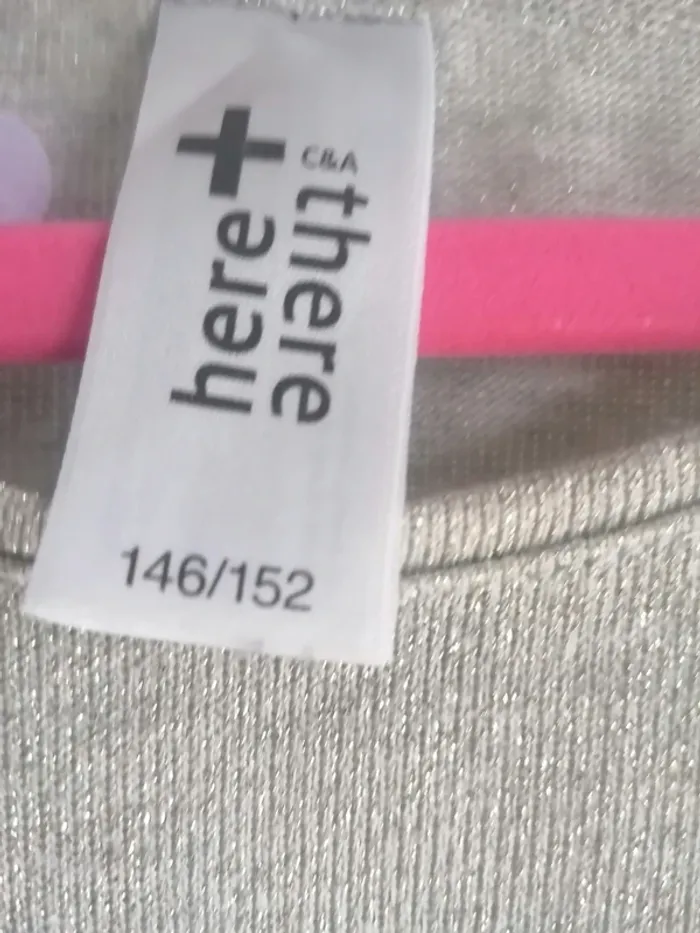 Pull Asymétrique brillant fille taille 146-152cm C&A - photo numéro 7