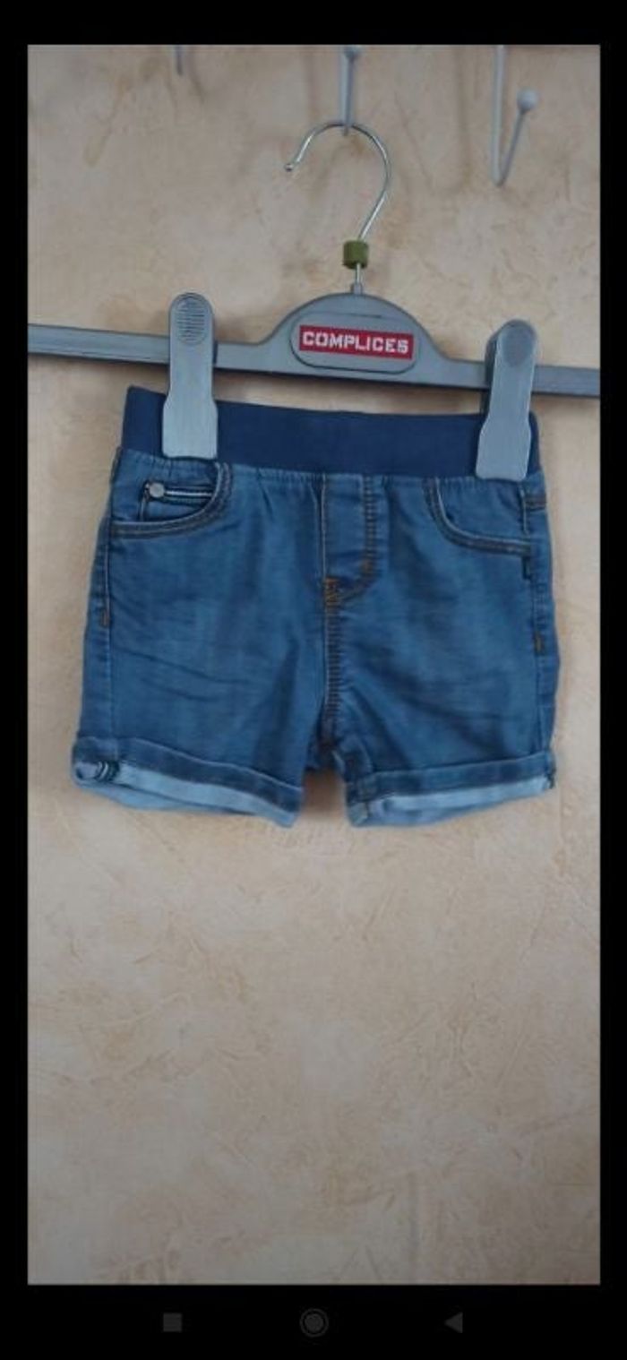 Short 6 mois