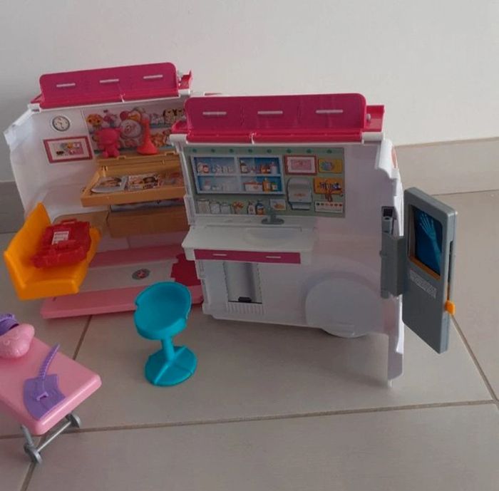 Véhicule médical / ambulance Barbie - photo numéro 4