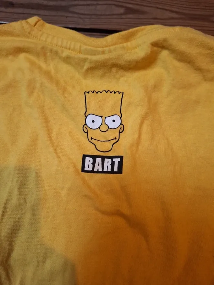 Tshirt the simpson taille 7/8ans - photo numéro 4