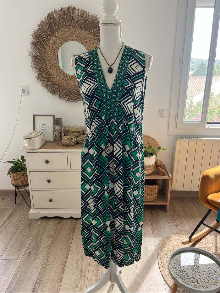 Robe longue fluide légère imprimée sans manches Jacqueline Riu taille 46