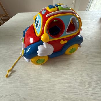 Voiture des formes musicale clementoni