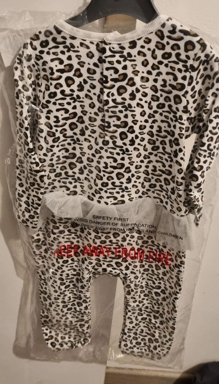 Combi-pantalon bébé fille mini léopard 6/9 mois - photo numéro 2