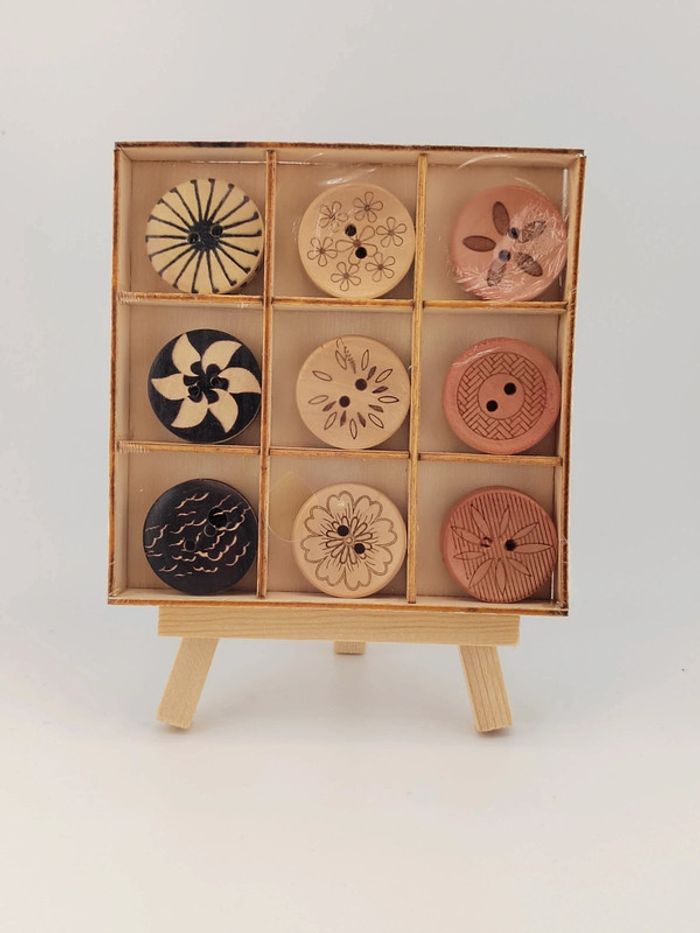 Boîte de 18 boutons fantaisies - photo numéro 3