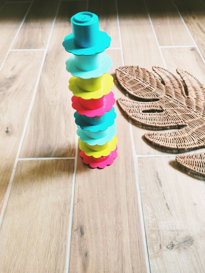 🦒Lot 8 Plots/ gobelets en plastique à emboîter dessins animaux et numéros marque Sophie la Girafe - photo numéro 2