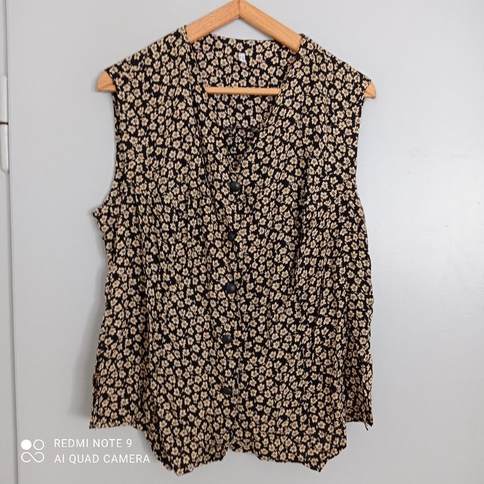 Débardeur à fleurs t48/50