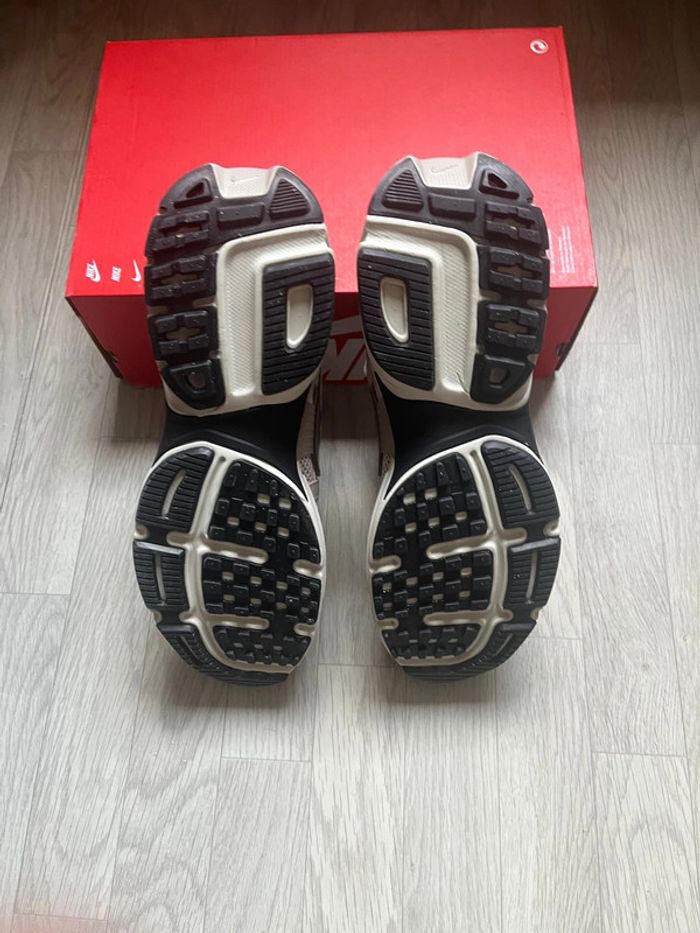 Chaussure Nike v2k run - photo numéro 5