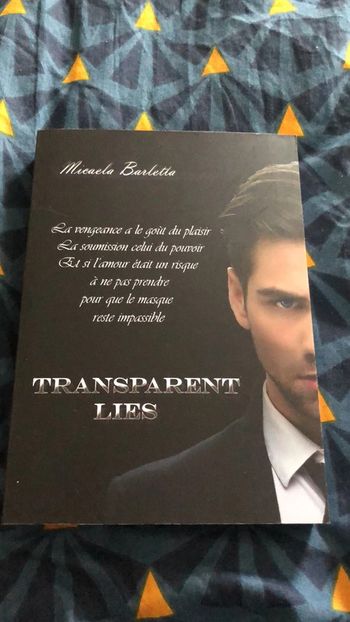 Livre transparent lies