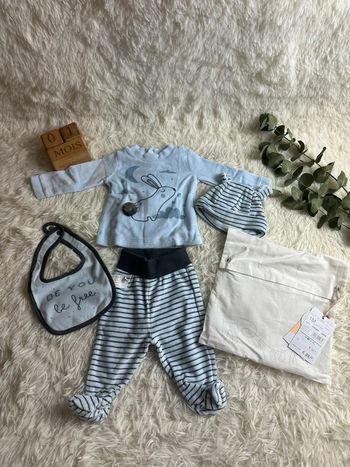 Ensemble Boboli taille 1 mois