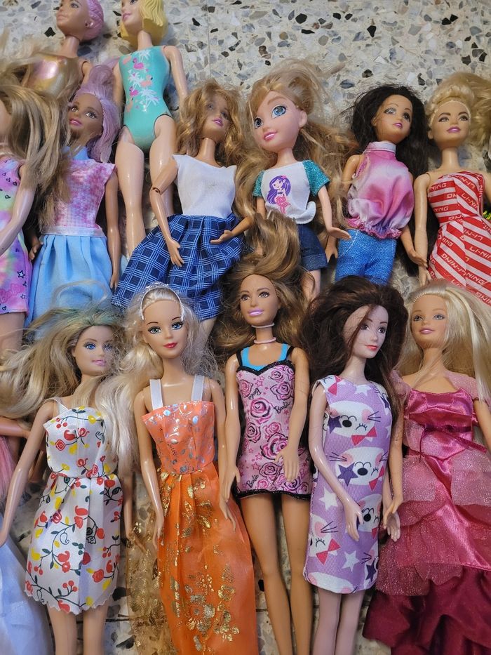 Lot barbie - photo numéro 7