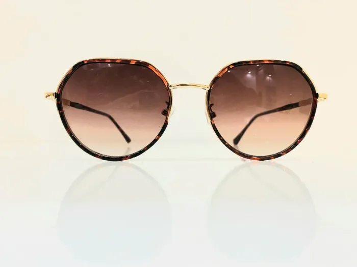 Lunette de soleil mixte marron écaille et dorée verres dégradés UV protection catégorie 3 - photo numéro 2