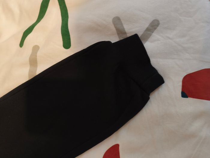 Bas de jogging noir en 5ans - photo numéro 2