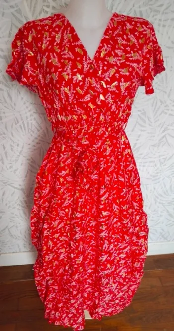 Superbe robe longue femme été avec dorures neuve taille S M 36 38 40
