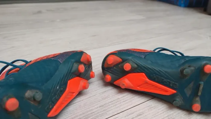 Chaussures foot - photo numéro 4