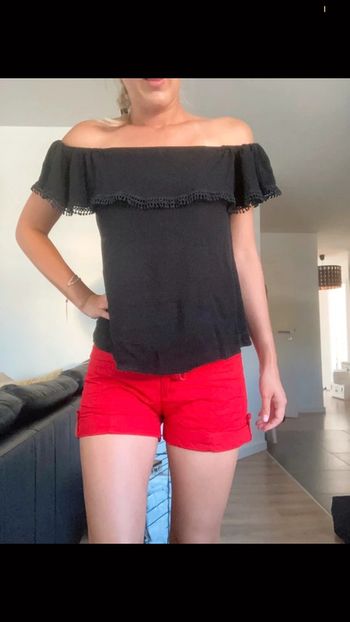 Short rouge