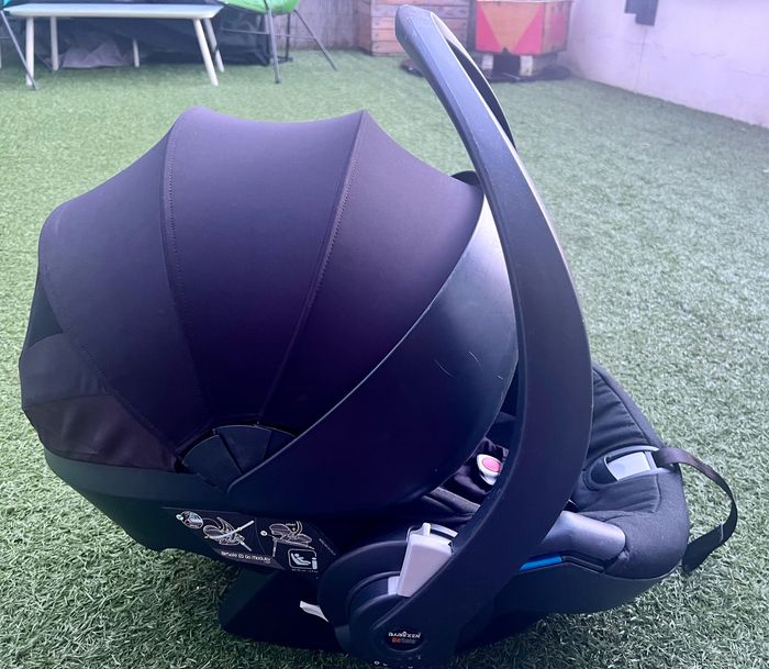 Yoyo car seat (siège auto / cosy , BABYZEN BE SAFE) + adaptateurs poussette Yoyo - photo numéro 5