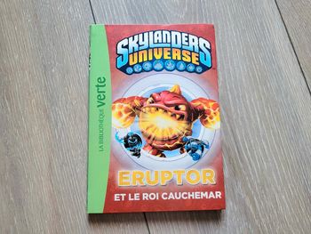 Livre Skylanders Universe. Eruptor et le roi cauchemar. 93 pages
