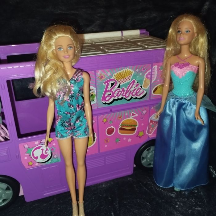 Fast food  barbie avec barbies - photo numéro 2