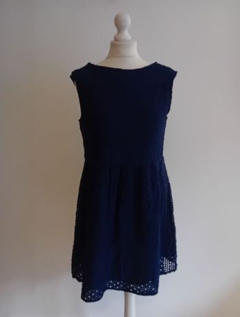 Robe bleue marine ajouré crochet Bershka Taille 38